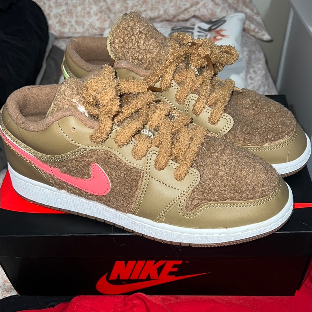 Air Jordan 1 Low Utility GS ‘Teddy Bear’